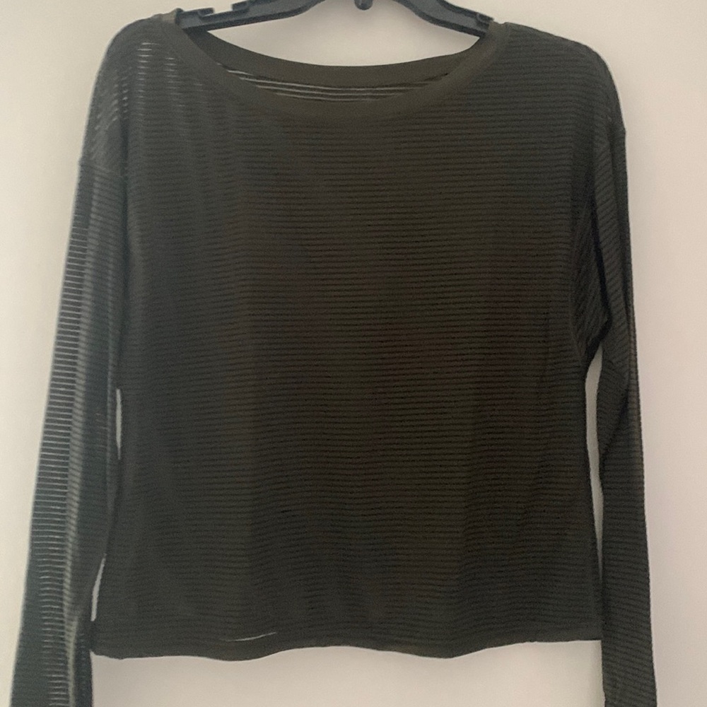 Lululemon top olive green